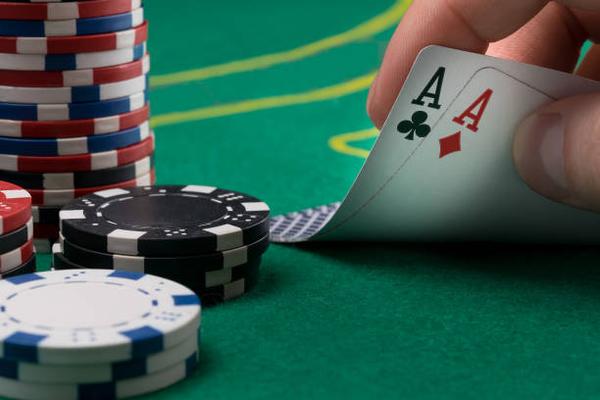 The Power of Poker Communities: Finding Support and Strategy